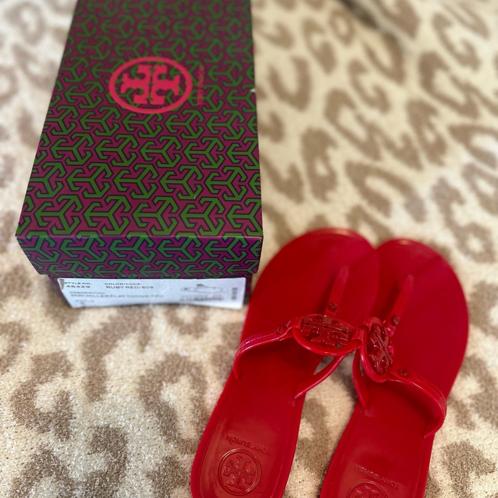 AUTHENTIC Tory Butch mini miller jelly